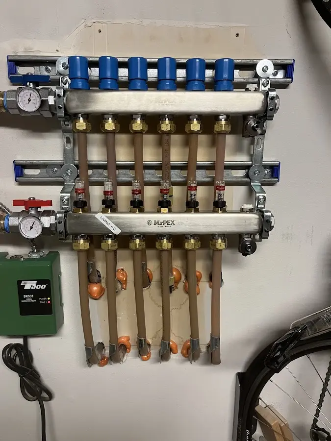 Plumber performing Leak Detection at a residential property in Franklin Park